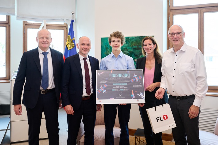 Zwei Satelliten mit Liechtenstein-Bezug erhalten ihre Namen: HoiSat und HoiRizon