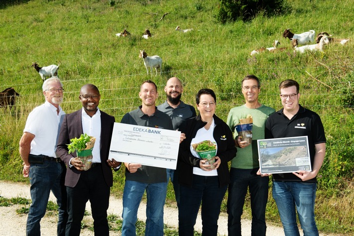 Presse-Information: Wachholderheide-Projekt gewinnt beim Naturschutzwettbewerb „Unsere Heimat & Natur“