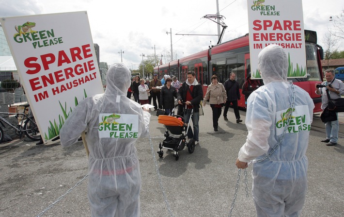 "Green please": Umwelt-Demo in Bern