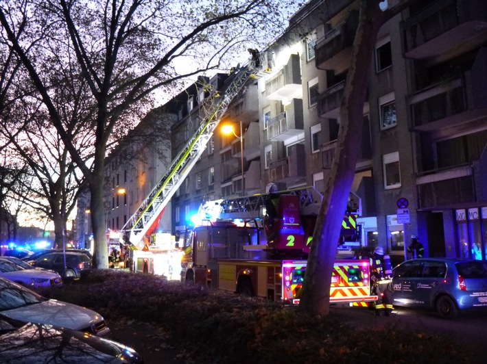 FW-DO: Feuerwehr rettet Bewohnerin - Großaufgebot bekämpft Wohnungsbrand in der Nordstadt