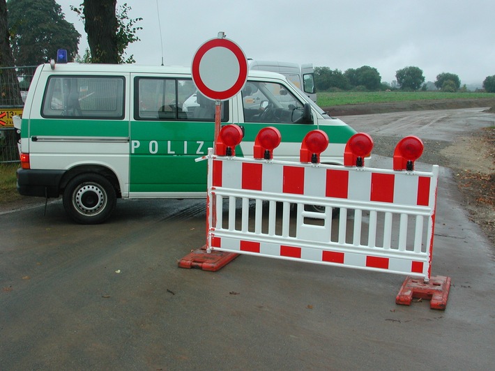 POL-HOL: Straßenbaustelle wieder Ziel von Dieben / Polizei: Wer kann Hinweise geben?