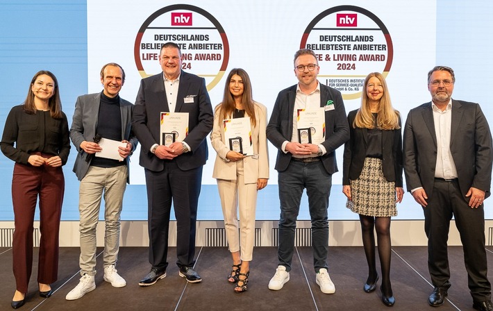Fischer Future Heat vom Deutschen Institut für Service-Qualität prämiert / Life &amp; Living Award: höchste Kundenzufriedenheit im Bereich Elektrokamine