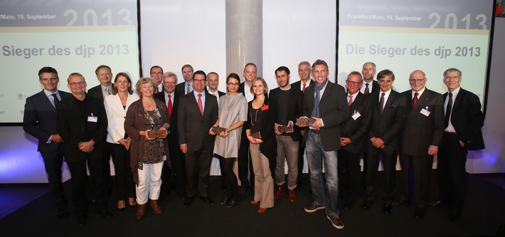 Deutscher Journalistenpreis: djp-Trophäen für die WirtschaftsWoche, Die Zeit, den Spiegel und die Financial Times Deutschland (BILD)
