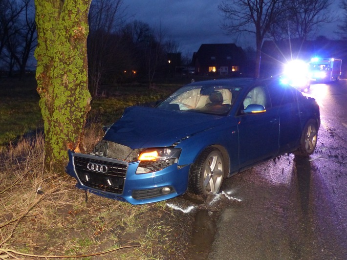 POL-CUX: Junger Fahrer bei "Baumunfall" leicht verletzt