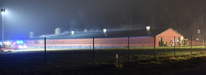 POL-CUX: Brand in Geflügelstall