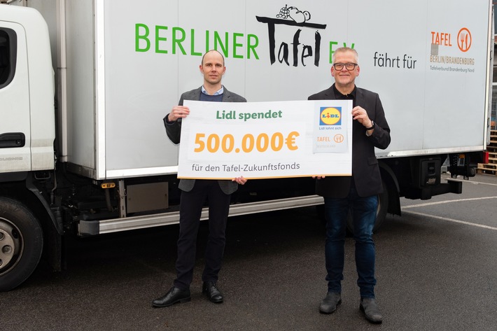 Digital und zukunftsfähig: Lidl unterstützt den "Zukunftsfonds" der Tafel mit 500.000 Euro / Lidl-Pfandspende: Kunden knacken 24-Millionen-Euro-Marke