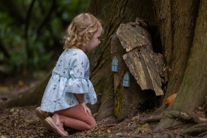 Wenn Wege erzählen: Irlands Themenrouten eröffnen neue Perspektiven / Auf der grünen Insel lässt sich bestens wandern - auf vielen Touren erfährt man auch Neues über Natur und Kultur des Landes