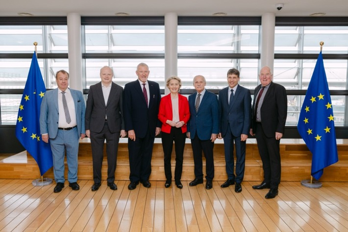 Starkes Zeichen für Kinderschutz: Deutsche Traumastiftung wird mit 500.000 Euro Projektpreisgeld des Karlspreises unterstützt