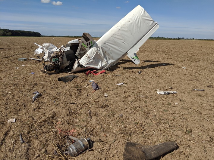 POL-DN: Ultraleichtflugzeug bei Soller abgestürzt