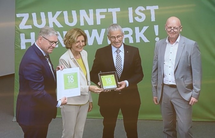 MP Dreyer besucht neues Bildungszentrum der HwK in Trier