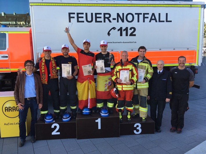 FW-D: Spanisches Team siegt beim Skyrun der Feuerwehr Düsseldorf