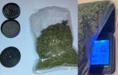 BPOL-FL: IZ - Mann mit Drogen im Rucksack greift Bundespolizisten an und leistet heftigen Widerstand