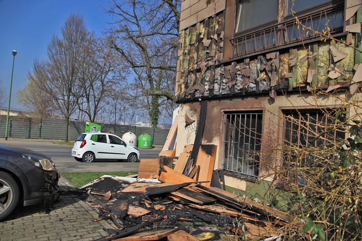 FW-E: Drei Brände in der vergangenen Nacht in Essen, jeweils Sachschäden