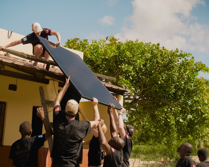 Solar-Partner unterstützen Neugeborene und Mütter in Afrika mit solarbetriebener Frischwasserinstallation