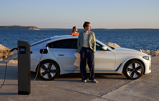 Spark Reply und Concept Reply fördern gemeinsam mit BMW CO₂-optimiertes Laden