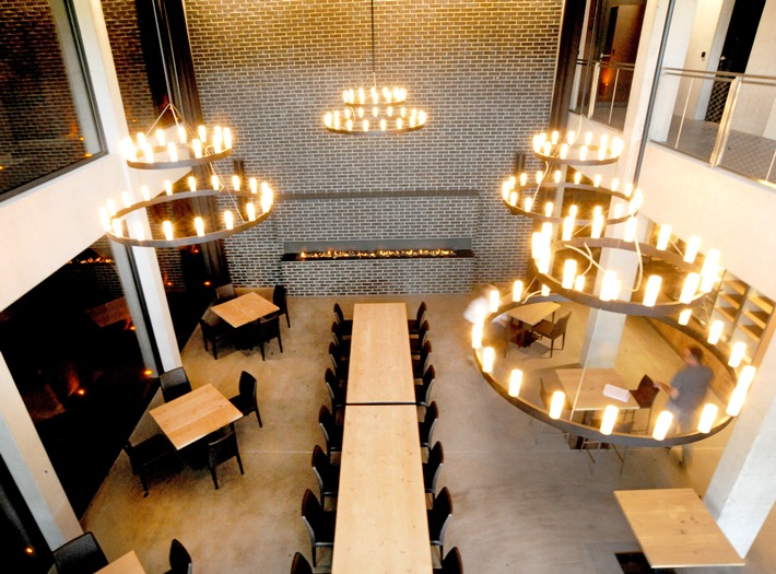 Neue Erlebniswelt für Kulinariker in der Schweiz: wineBANK Basel eröffnet im House of Wine