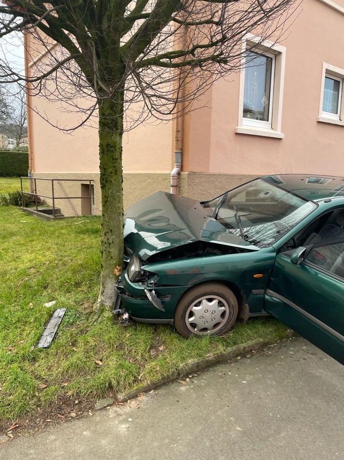 FW-EN: Zwei Verkehrsunfälle am Freitag in Schwelm