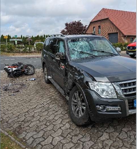 POL-OL: +++Pressemitteilung des Polizeikommissariarts Bad Zwischenahn: Pkw übersieht Motorradfahrerin beim Abbiegen. Motorradfahrerin schwer verletzt+++