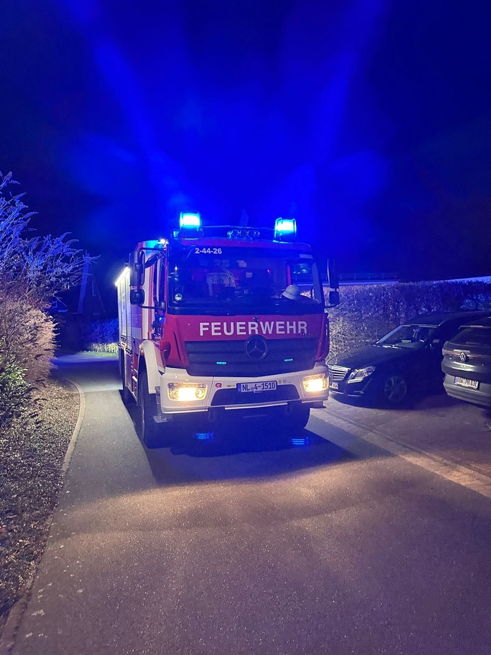 FW-ROW: Kabeltrommel gerät in Brand