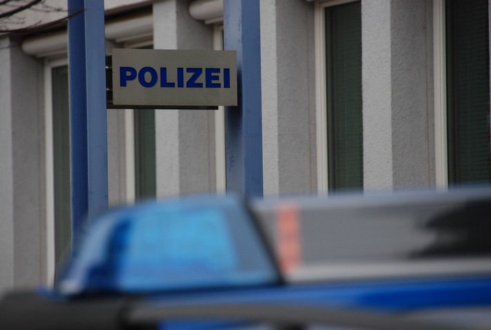 POL-PPTR: Pkw in Brand gesteckt - Polizei sucht Zeugen