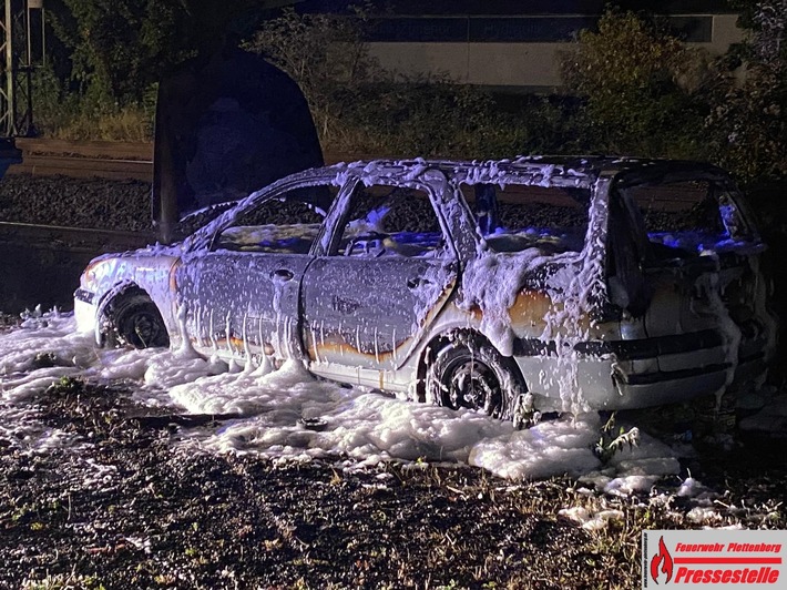 FW-PL: Ortsteil Ohle, Unklare Feuermeldung stellt sich als Fahrzeugbrand heraus