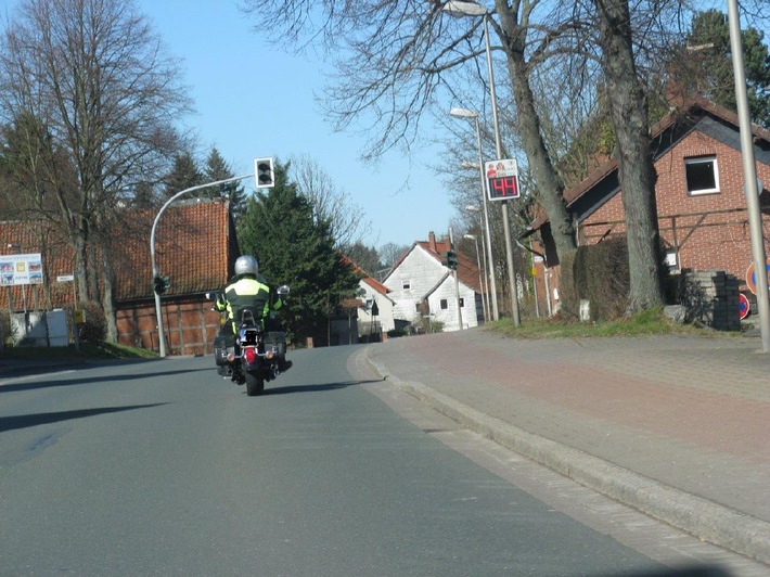 POL-HI: Tipps zur Vermeidung von Motorradunfällen
Zwei schwere Unfälle zum Start der Motorradsaison im Landkreis Hildesheim