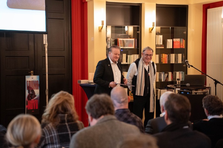 Sustainability Meets Literature: Koehler Paper and Verlag Hermann Schmidt Organize and Design Joint Event in Frankfurt