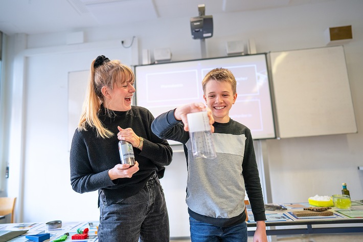 Technik entdecken im Klassenzimmer (25.06.): In Birkenfeld machen Coaches Lust auf MINT-Berufe