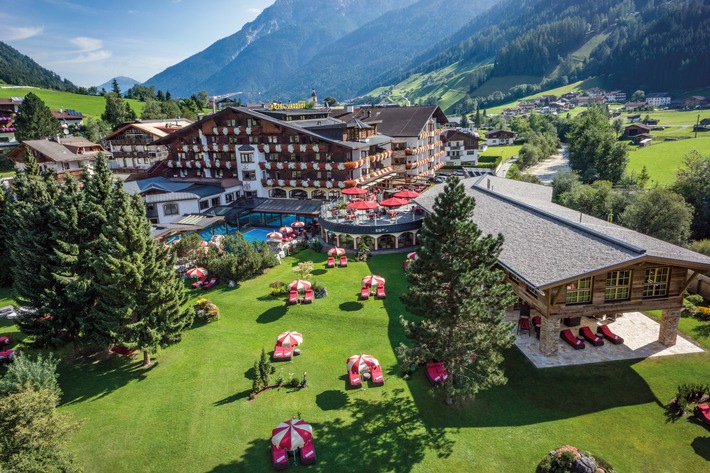 EURO 2016: Allez les bleus! Ab 31. Mai sind Frankreichs Fußballstars im noblen Relais & Châteaux SPA-HOTEL Jagdhof***** zu Gast. - BILD