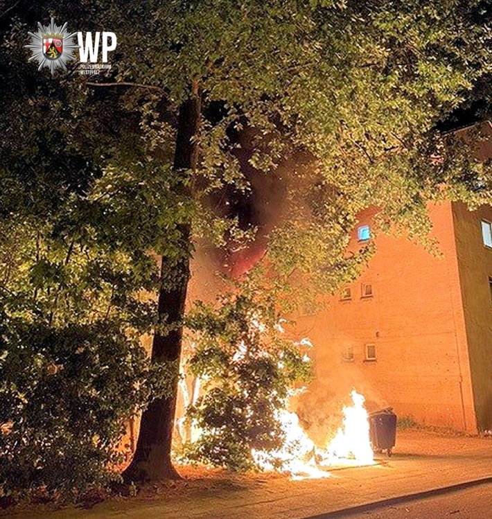 POL-PDKL: Mülltonne geht in Flammen auf