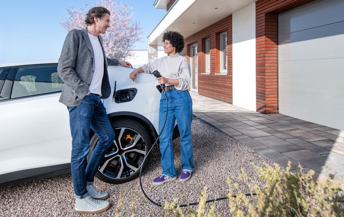 Die neue Versicherung für Elektroautos Helvetia eCar: einfach alles drin