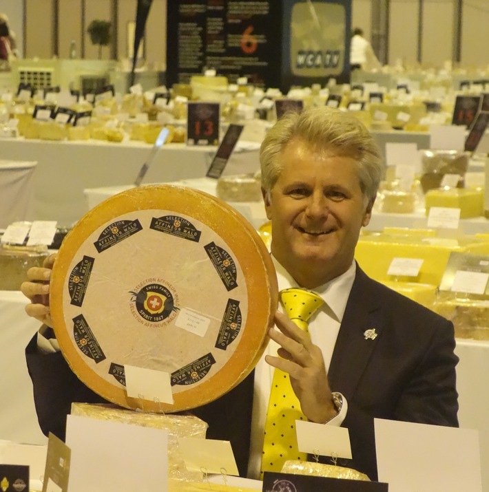L&#039;affineur suisse Walo de Mühlenen une nouvelle fois distingué à l&#039;occasion du World Cheese Award 2015 avec 2 fromages classés parmi les 16 meilleurs et un total de 12 prix remportés