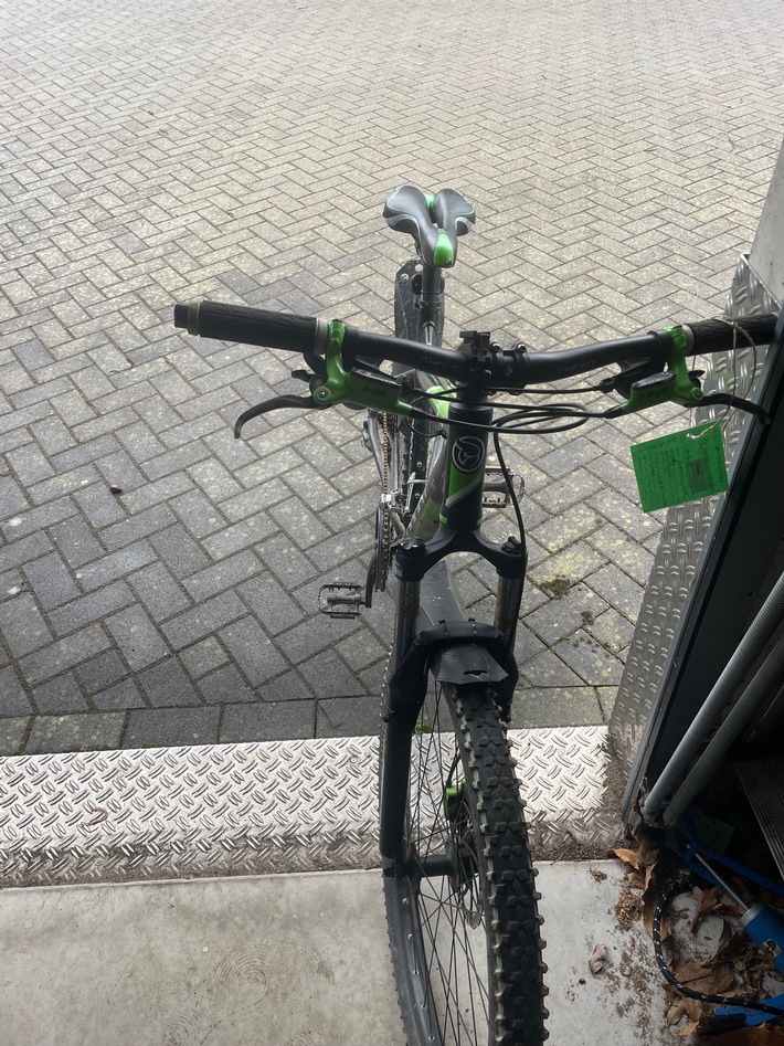 POL-KLE: Rees - Entwendetes Mountainbike aufgefunden / Besitzer gesucht