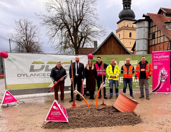 Telekom startet Glasfaser-Ausbau in Höchheim