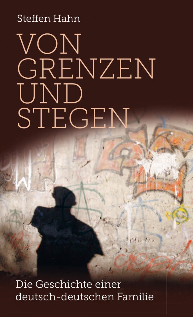 Deutsch-deutsche Familiengeschichte: Viersener Rechtsanwalt ruft im Buch &quot;Von Grenzen und Stegen&quot; zur Versöhnung auf