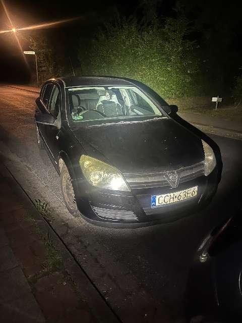 POL-STD: Aufmerksamer Zeuge beobachtet Kupferdieb in Harsefeld und informiert die Polizei - Täter kann flüchten - Auto und Diebesgut sichergestellt