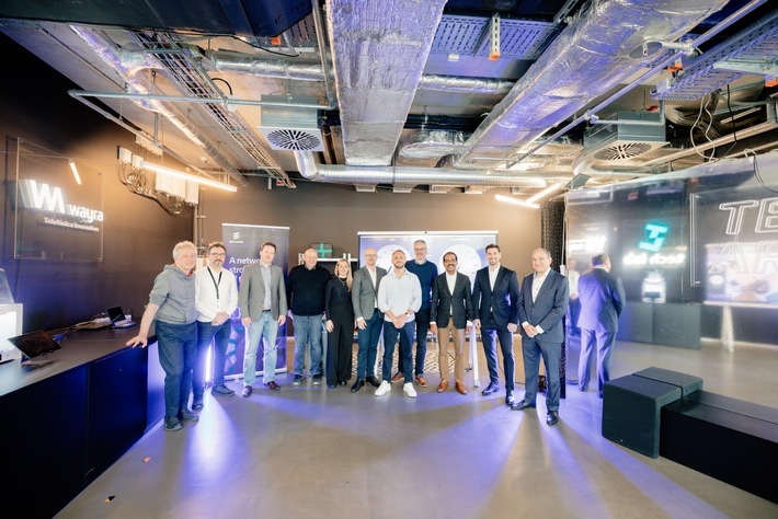 Daniel Leimbach, Head of Customer Unit Western Europe von Ericsson, sagt: "Die Partnerschaft zwischen Ericsson und O2 Telefónica belegt unser Engagement, bedeutende Durchbrüche zu erzielen und die Mobilfunknetze der Zukunft zu bauen. Es ist eine Premiere für beide Unternehmen in Europa und zeigt das Potenzial der Cloud RAN-Installation in Verbindung mit Hochleistungsanwendungen. Dies baut auf unserer Arbeit mit dem Cloud-nativen 5G-Kernnetz auf, das wir bei O2 Telefónica eingesetzt haben, und ermöglicht ein vollständiges End-to-End-Cloud-natives Netzwerk. Wir sind stolz, dies gemeinsam mit O2 Telefónica zu tun." / Weiterer Text über ots und www.presseportal.de/nr/13502 / Die Verwendung dieses Bildes für redaktionelle Zwecke ist unter Beachtung aller mitgeteilten Nutzungsbedingungen zulässig und dann auch honorarfrei. Veröffentlichung ausschließlich mit Bildrechte-Hinweis.