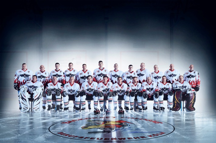 Feuerwehr Eishockesmannschaft (2023Feuerwehr_Eishockeymannschaft.jpg)