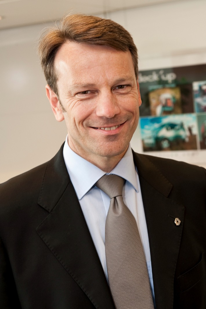 Führungswechsel bei Renault - Uwe Hochgeschurtz neuer Generaldirektor Renault Suisse SA und Vertriebsgebiet &quot;Central&quot;