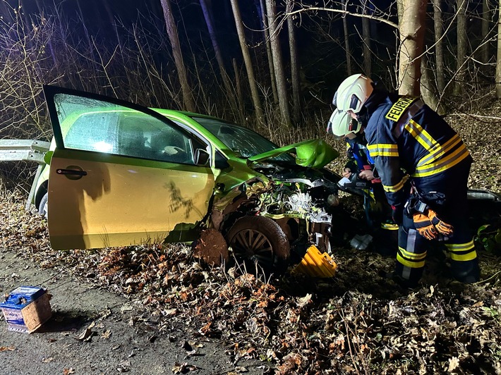 FW-EN: Schwerer Verkehrsunfall auf der Haßlinghauser Straße gefolgt von weiterem Unfall auf der Bochumer Straße