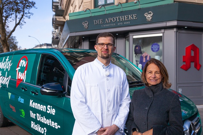 Diabetes Ratgeber mit Diabetes-Bus auf Deutschland-Tour - Auftakt ist der Weltdiabetes-Erlebnistag am 16.11.2019 in Berlin (FOTO)
