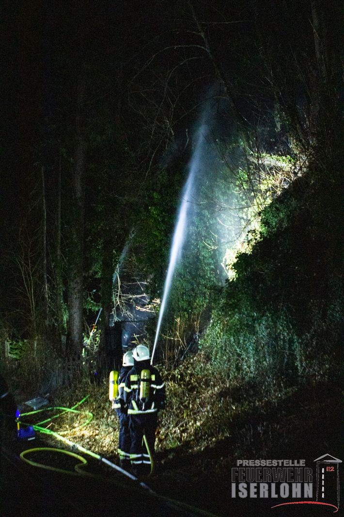 FW-MK: Feuer an der Bahnstrecke Iserlohn Letmathe