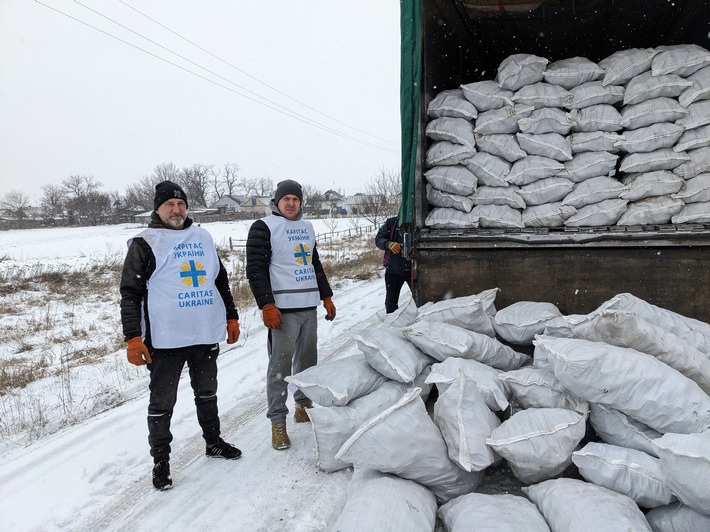 Ukraine: Caritas hilft in den entlegensten Dörfern und baut die Winterhilfe weiter aus