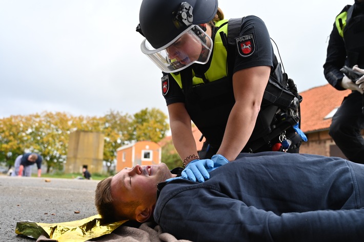 POL-NOM: Erfolgreiche Großübung von Rettungsdienst und Polizei