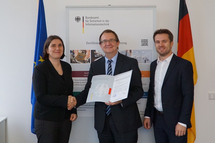 DERMALOG enables secure access to electronic passports (FOTO)