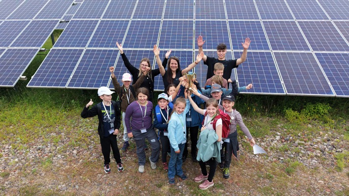 Kinder entdecken Solarenergie aus erster Hand – WI Energy GmbH veranstaltet erneut Anlagenführung für Grundschüler