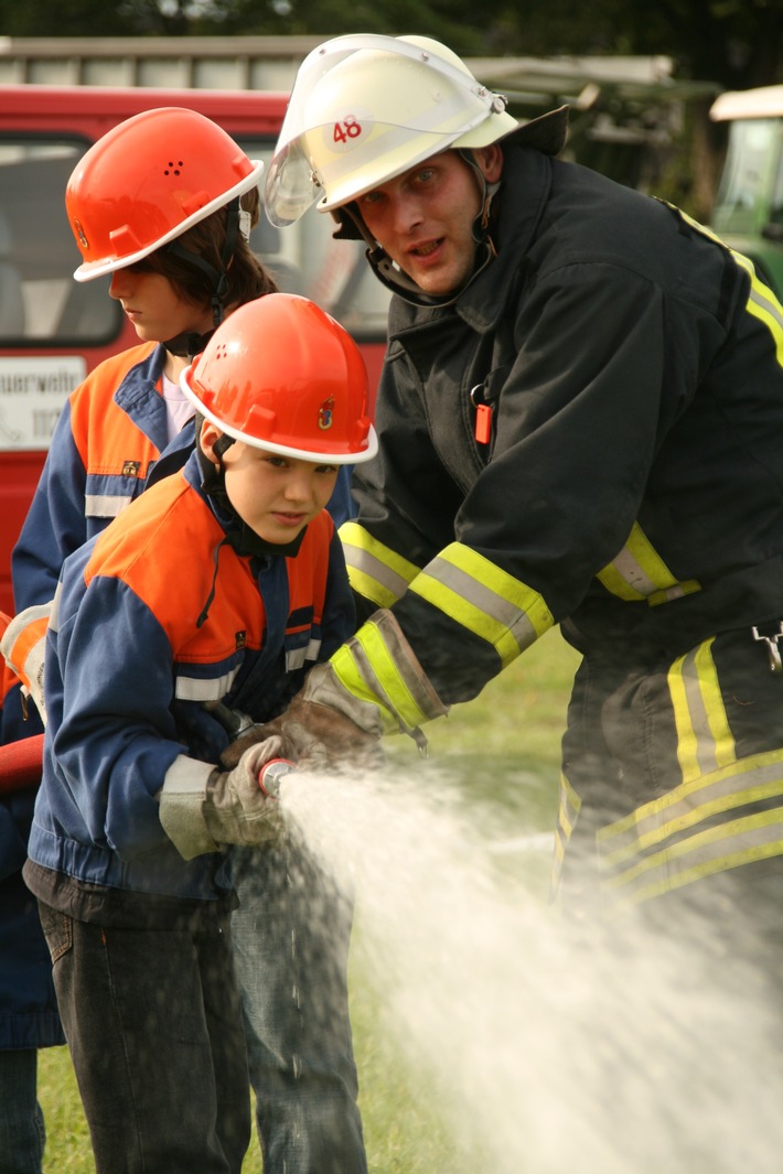 FW-LFVSH: Feuerwehren laden auf der NORLA zum Mitmachen ein