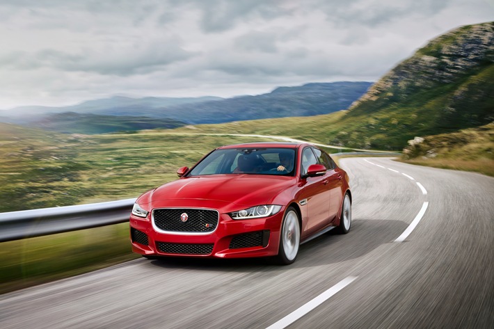 Jaguar XE: modern, sparsam und dynamisch (FOTO)