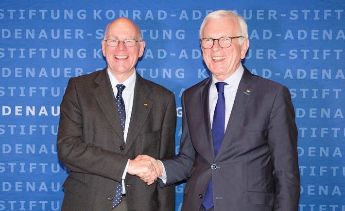 Mitgliederversammlung wählt Norbert Lammert zum Vorsitzenden der Konrad-Adenauer-Stiftung - Hermann Gröhe wird neuer stellvertretender Vorsitzender