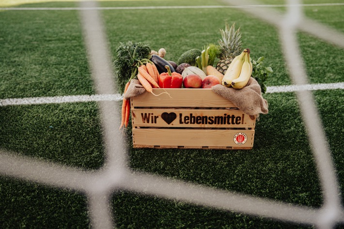 Verlängert und verstärkt: EDEKA bleibt "Herz von St. Pauli"-Partner